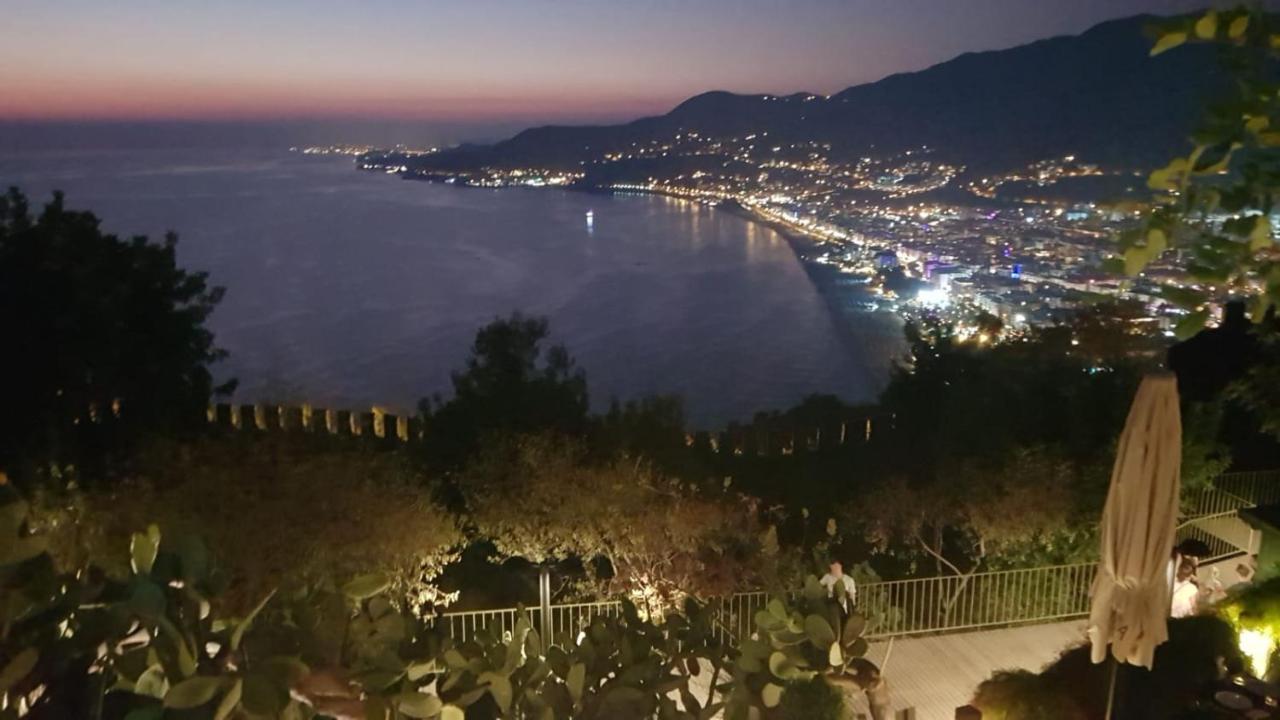 Granada City Alanya Luxury Appartment 800М От Пляжа Клеопатра Kültér fotó